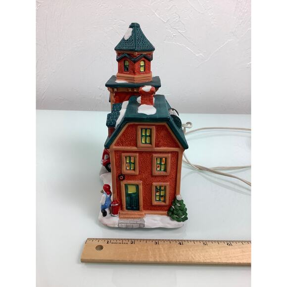 Vintage Trim A Home Fire station 6 Lighted Christmas Village EUC - Picture 5 of 12